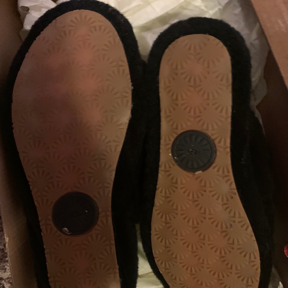 Ugg Sandals - image 3